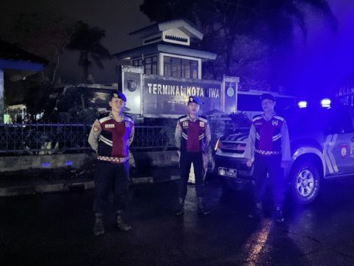 Jaga Objek Vital, Sat Samapta Polres Lampung Barat Intensifkan Patroli Presisi dan Cek Mesin ATM